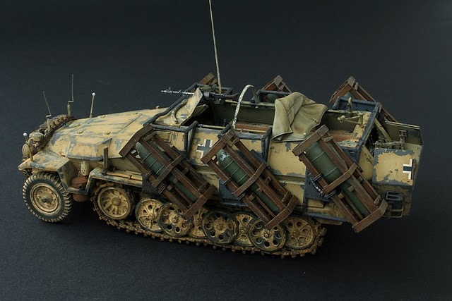 kfz.251/1 ausf.c"斯图卡"火箭发射半履带车