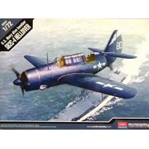 ACADEMY 12406 1/72 WW II美國.海軍 SB2C-4 '地獄俯衝者'魚雷轟炸機